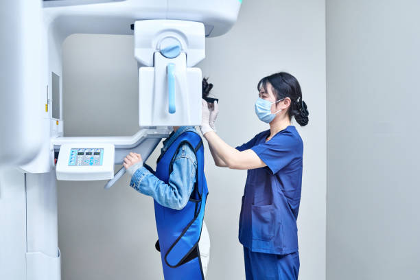 Best Emergency Tooth Extraction in Nixon, TX